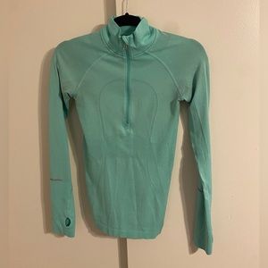Lululemon quarter zip athletic top